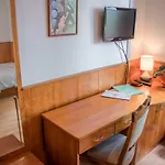 بيت ضيافة Park Zibert 3*