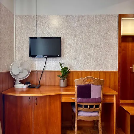 Park Zibert Casa de hóspedes 3*